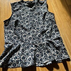 Floral peplum wait shirt